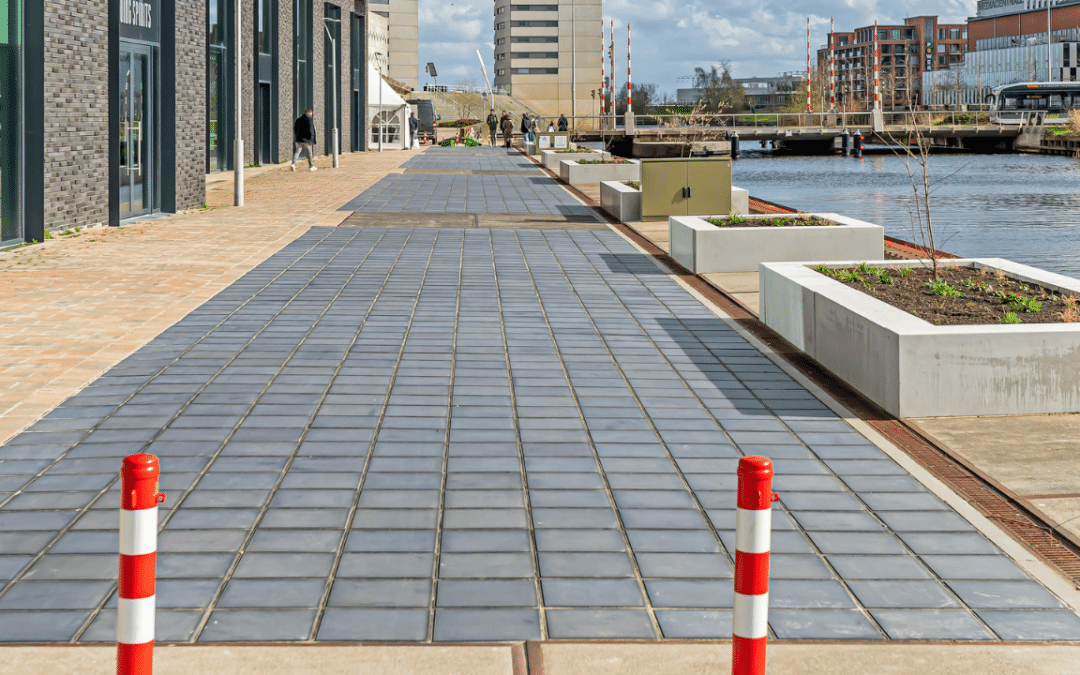Groningen solar footpath powered by PLATIO solar pavement. Solar solution for municipalities.